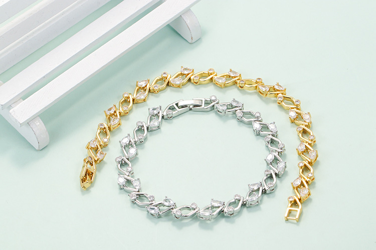 Bracelets Classification Anniversary, Business, Travel Occasion Fashion Irregular Rhombus Inlaid Zircon Copper Bracelet Wholesale