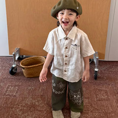 男の子半袖シャツ子供夏服2025新作白ハンサム刺繍ジャケット女の赤ちゃんおしゃれシャツトレンド