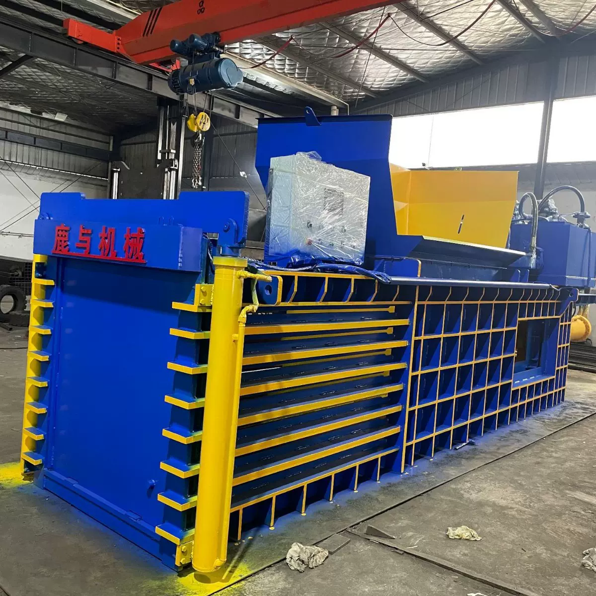 全钢板卧式液压打包机废纸箱易拉罐废旧金属建筑垃圾物料压缩打包