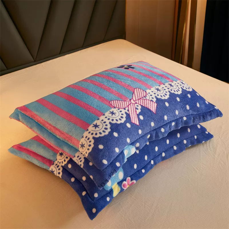 Coral flannel double-sided warm pillowcase for beloved for adults