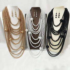 项链;发夹;手链