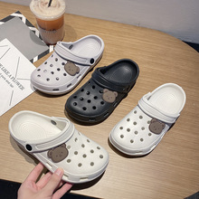 洞洞鞋女ins潮包头夏小熊沙滩2024凉拖鞋潮低跟防滑crocs镂空