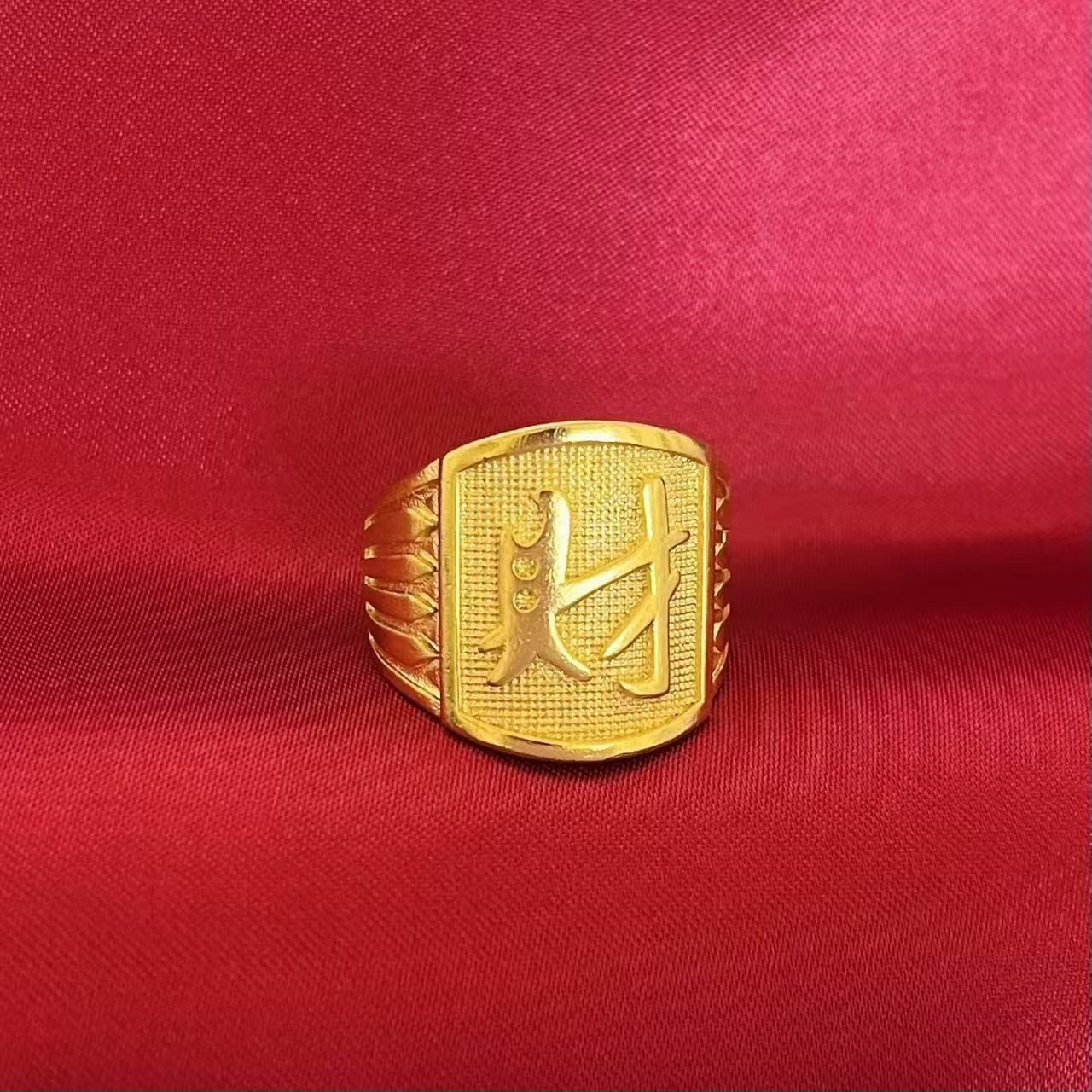 黄銅の金メッキの福の金儲けの指輪の男性の多種類の車の花は宝の蛇口の関公の戒子の金メッキの指輪を招きます。