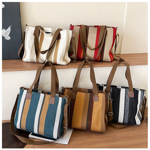 K-Style of Forest Style Large-Capacity Crossbody Bag 101.15kg with New Fashion Plaid Shoulder Crossbody Student Tote Bag