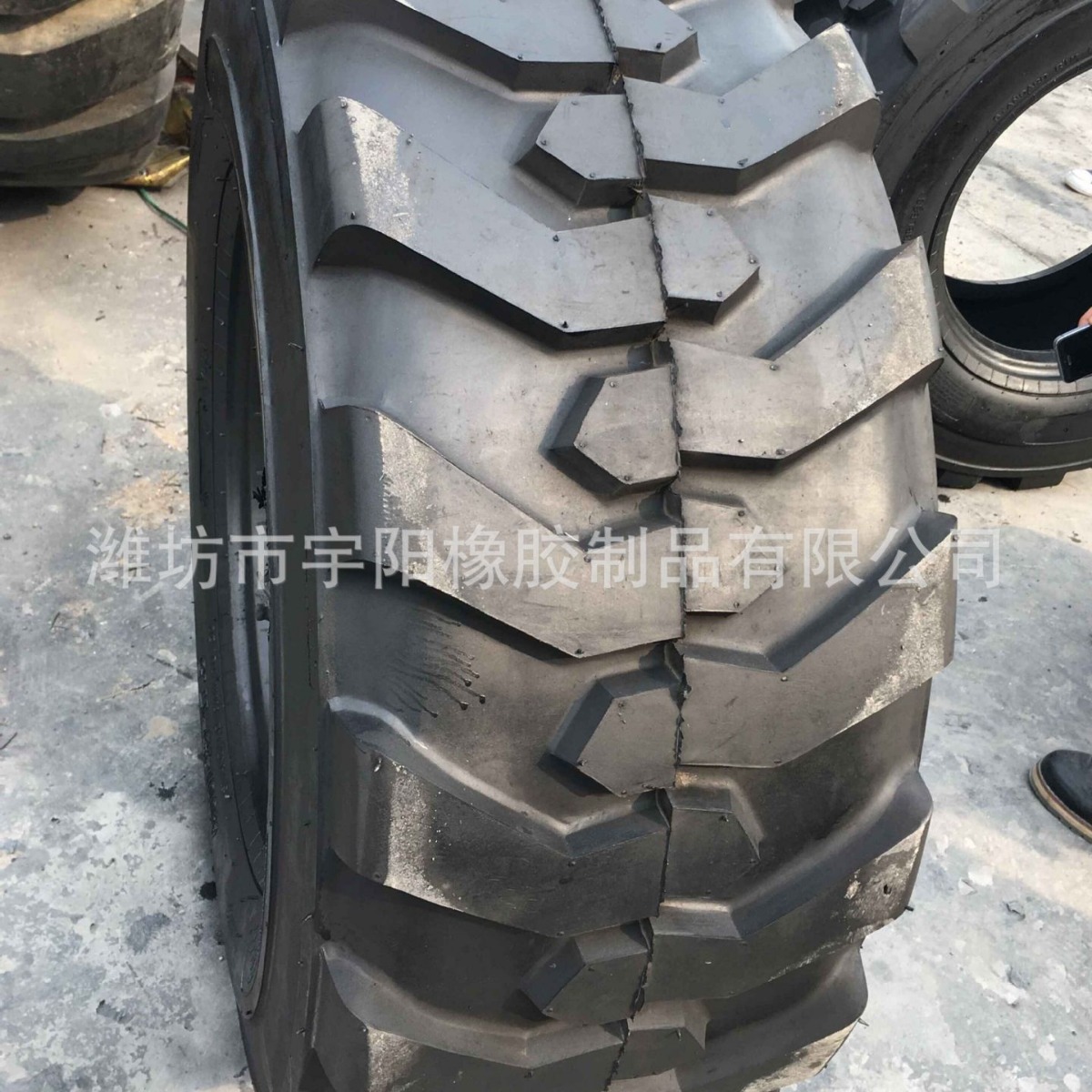 400/45-17.5 装载机  铲车 机械两头忙轮胎