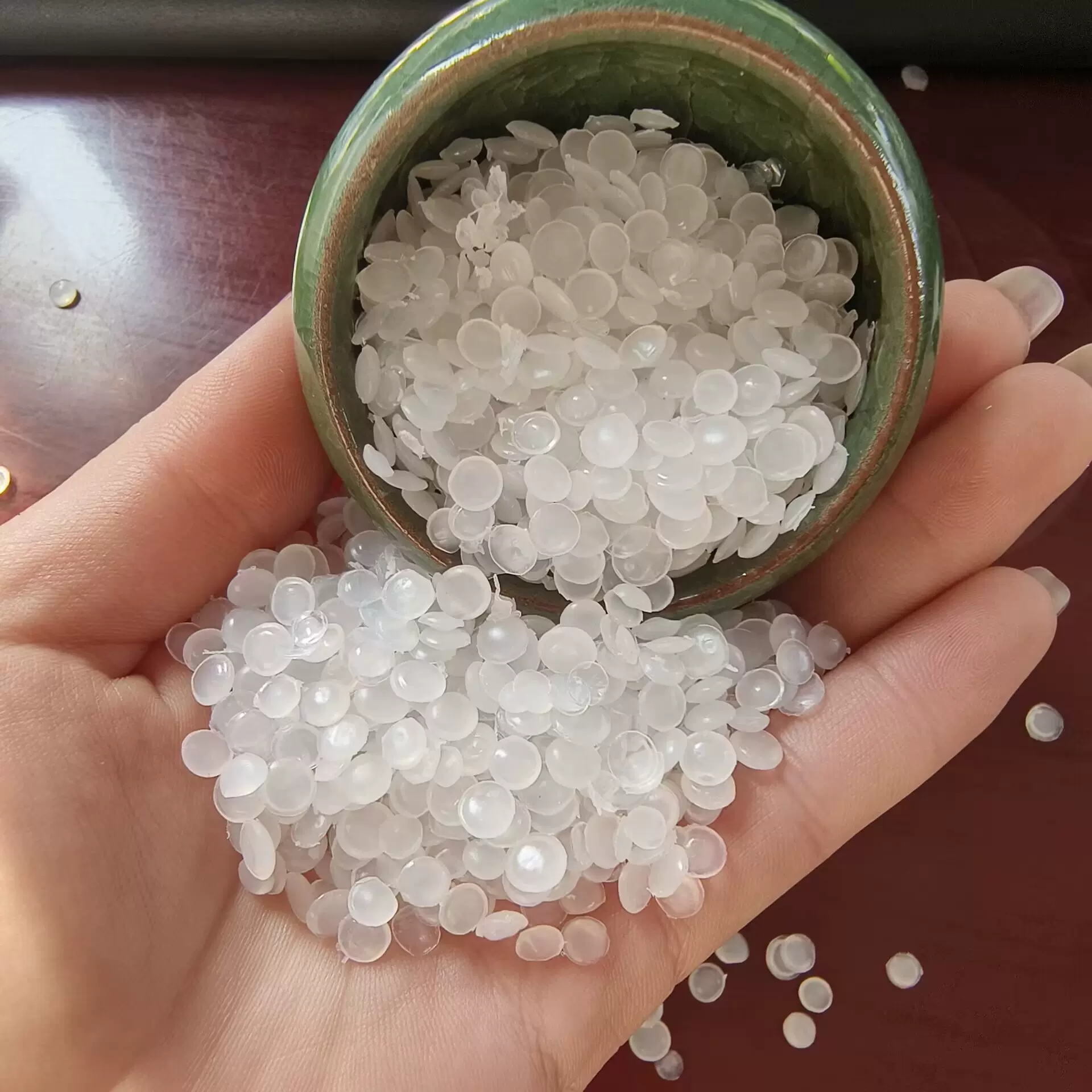 厂家供应ldpe吹膜特级塑料颗粒 高压再生料 pe再生气泡膜料