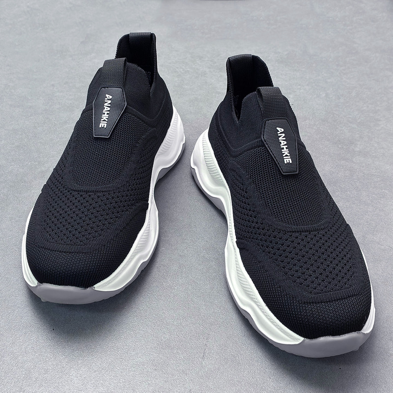Men's Shoes Autumn and Winter Fly-Knit Running Shoes 2025 New Ultra-Light Slip-On Shoes Men's Fleece-Lined Warm Casual Sports Shoes