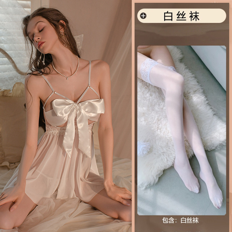흰색 + 흰색 스타킹
