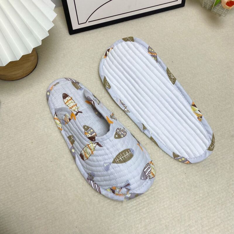 新しいクライミングマットスリッパ、家庭用屋内布底包頭綿生地、四季通気性ミュートフロアシューズカバー|undefined