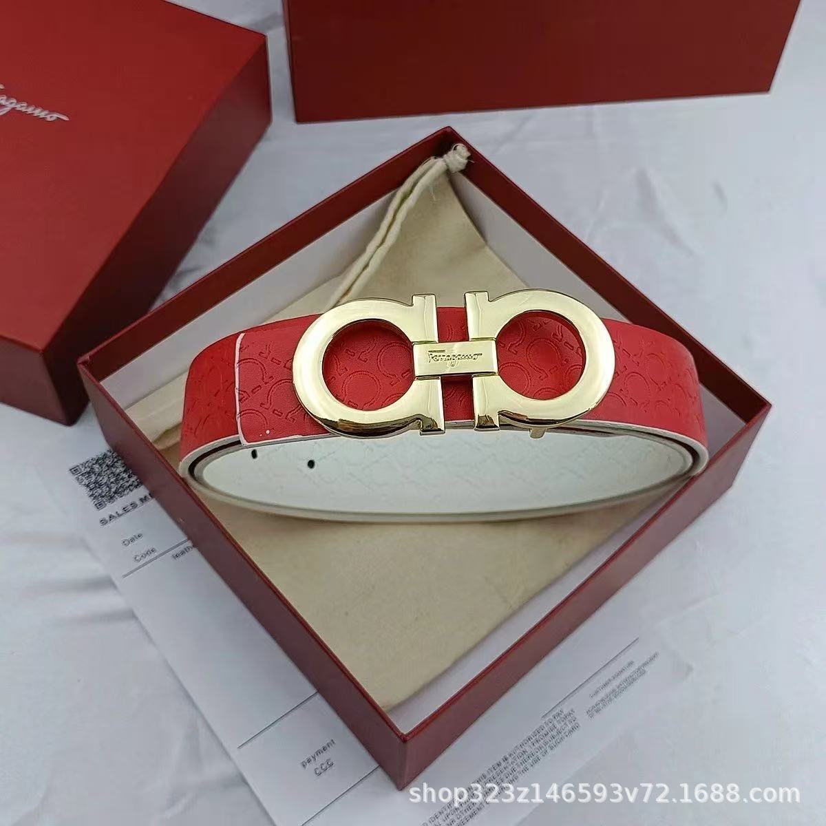 Red horseshoe pattern gold buckle [hanging buckle-gift box] / 105cm