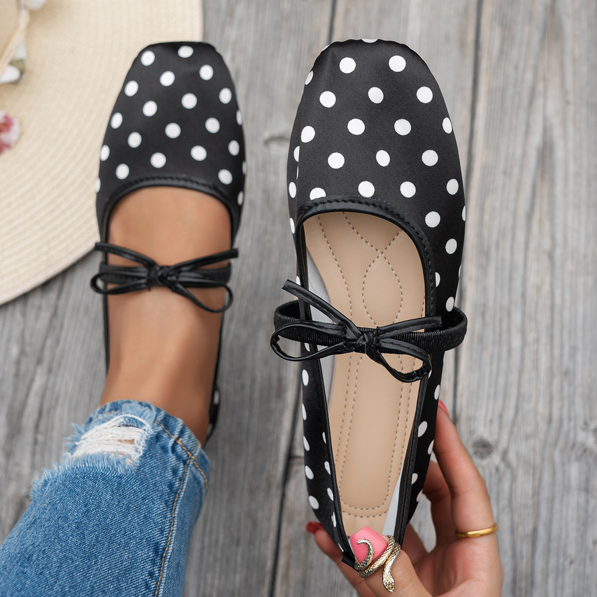 A08 black spots