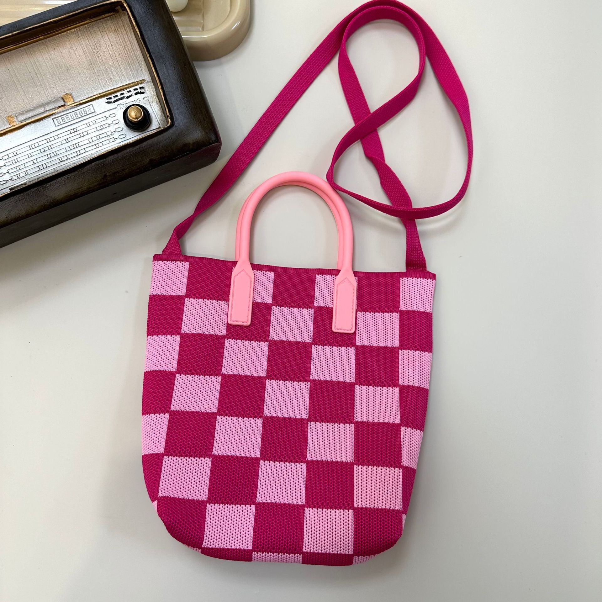 바둑판-로즈 레드