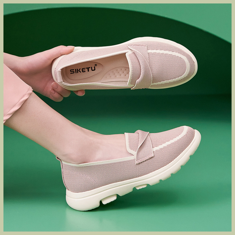 B888-2 Otoño Invierno 2025 Nuevos Zapatos de Mamá Antideslizantes Transpirables de Suela Suave con Bloques de Color para Mujer_voghion.com