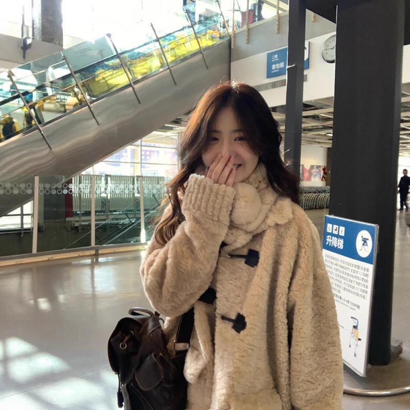 Korean-Style Sweet and Gentle Lamb Wool Coat for Women, Fur-Lined Plush Coat for Autumn and Winter, Thickened