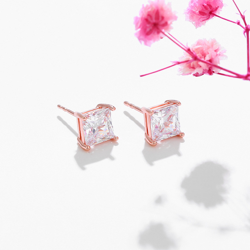 Xuping joyería Rosa chapado en oro de cuatro garra con incrustaciones de zirconia cúbica sintética pendientes simples pendientes de estilo frío