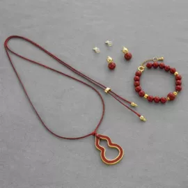 项链;耳钉;耳环