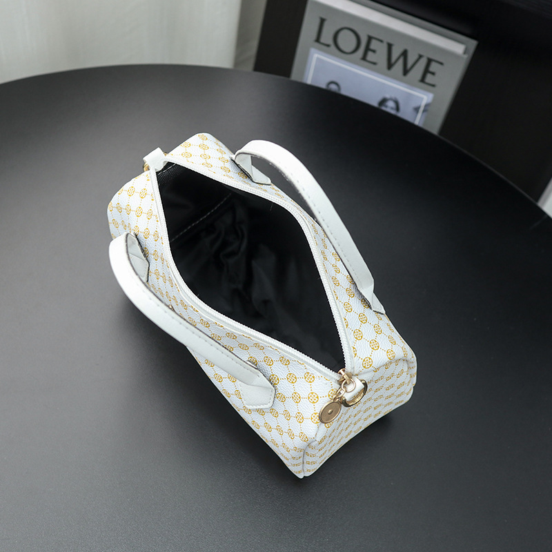 Bolsos de mujer de comercio exterior bolsos al por mayor bolsos de moda simple bolsos de mano 2025 nuevo estilo coreano bolsos de hombro almohada de aire image 2
