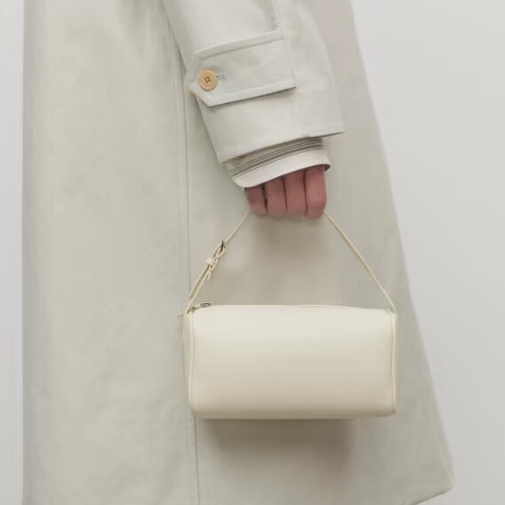 Zhu Zhu's same style The*Row90s cylindrical bag, minimalist and sophisticated, with an old money vibe, adjustable crossbody pen holder bag