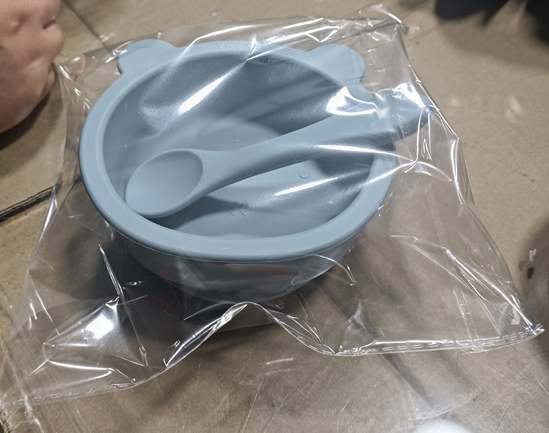 防摔碗食品硅胶小熊碗和勺子