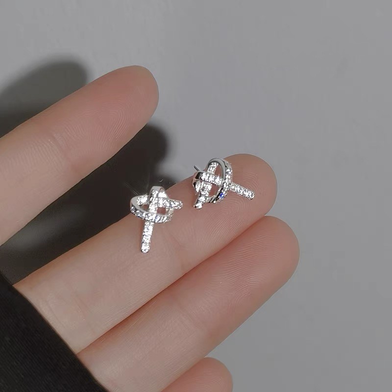 6g Weight Zircon Inlay Material Ear Studs Classification 1 Pair Quantity Daily, Street Occasion 925 Sterling Silver Material Heart Shape, Knot Pattern Women's Gender Plating, Inlay Design Simple Style, Shiny Style 1 Pair 925 Sterling Silver Zircon Heart Shape Knot Ear Studs 1