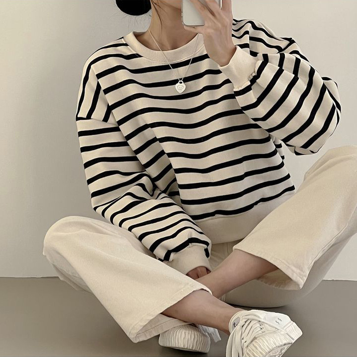 Women's 2023 New Style Striped Sweatshirt in 3 Colors, Short, Loose Fit, Thickened Fleece Lined Top, Thin Korean Style