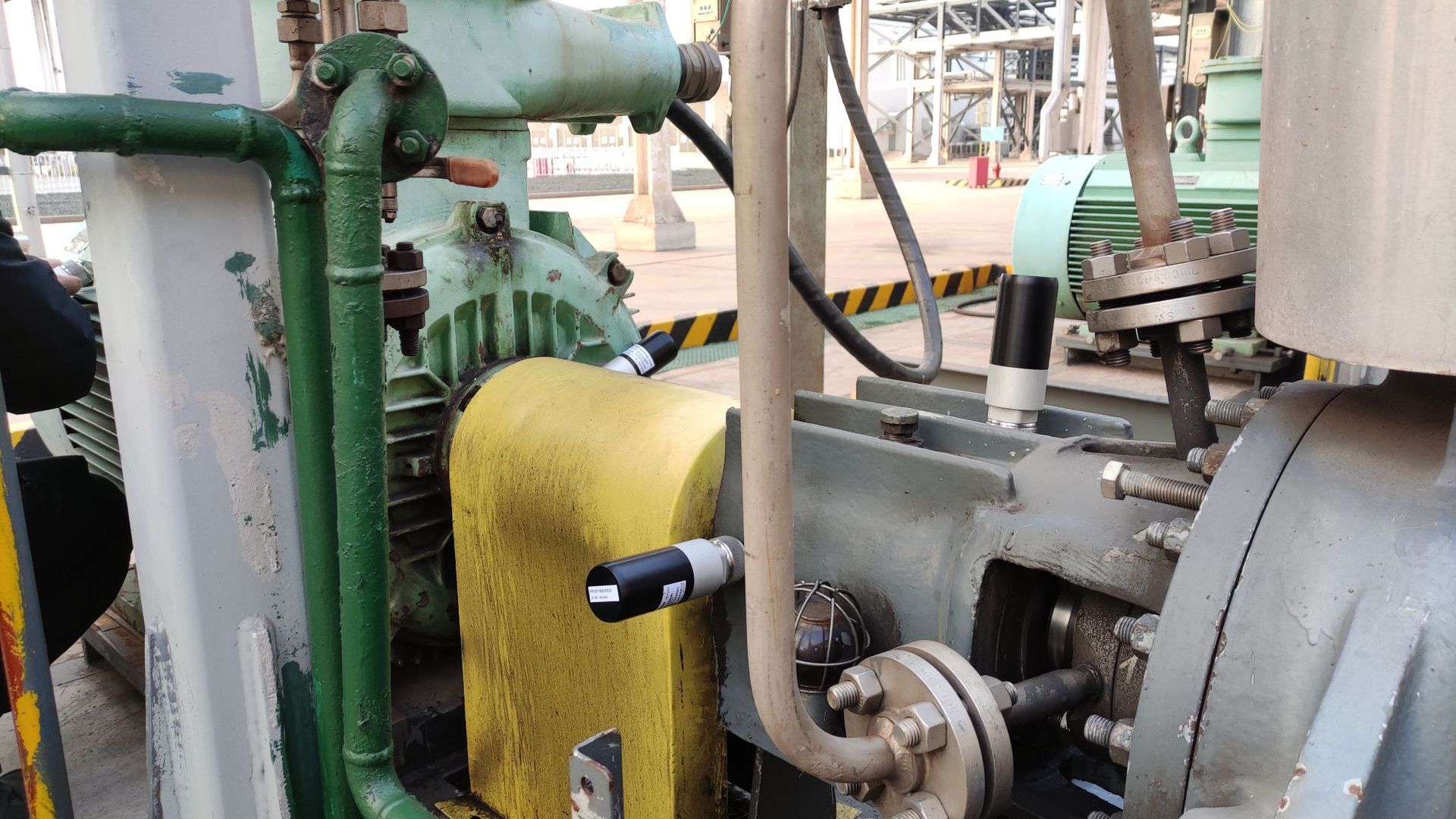 iVS102�����񶯴�����  NB-IoT ������ ��Ƶ ���������� ��������