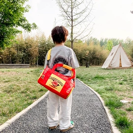 小学书包;幼儿园书包;儿童单肩包