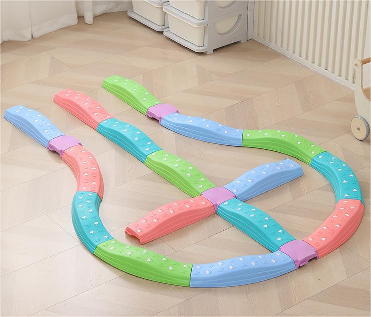 Fuente fábrica juguetes de educación temprana para niños equipo de entrenamiento de integración sensorial equilibrio táctil pisando el arco iris sobre el río material didáctico de piedra