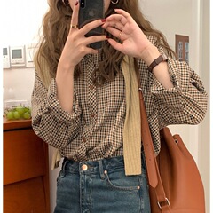 レトロチェック柄シャツ女性の 2022 春と秋の新トップ韓国スタイル多用途ブラウンルーズ長袖ボトリングシャツ