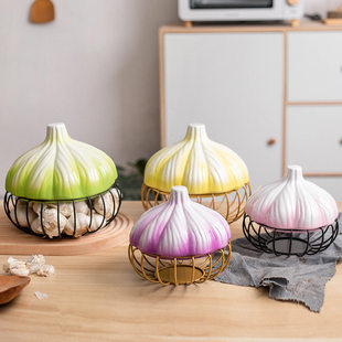 New product onion ginger, garlic, basket, kitchen decoration ceramic egg blue placed garlic basket household iron, tin basket with lid