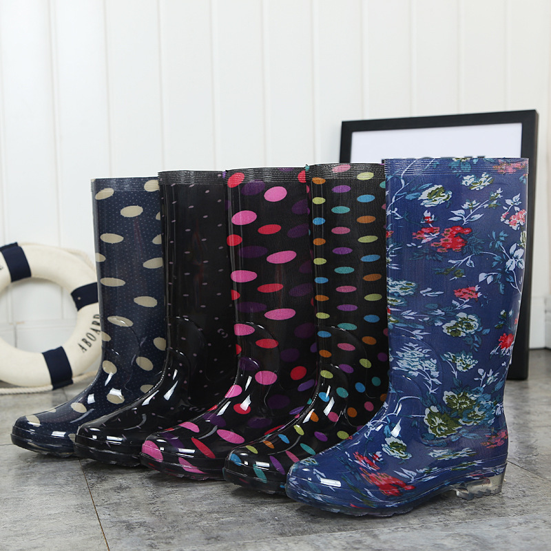 High-Top Women's Rain Boots, Crystal Floral Rain Shoes, Outdoor Water Boots, Commuting Wading Boots, Rainy Season Women's Riding Rubber Shoes, Work Safety Shoes High-Top Women's Rain Boots, Crystal Floral Rain Shoes, Outdoor Water Boots, Commuting Wading Boots, Rainy Season Women's Riding Rubber Shoes, Work Safety Shoes