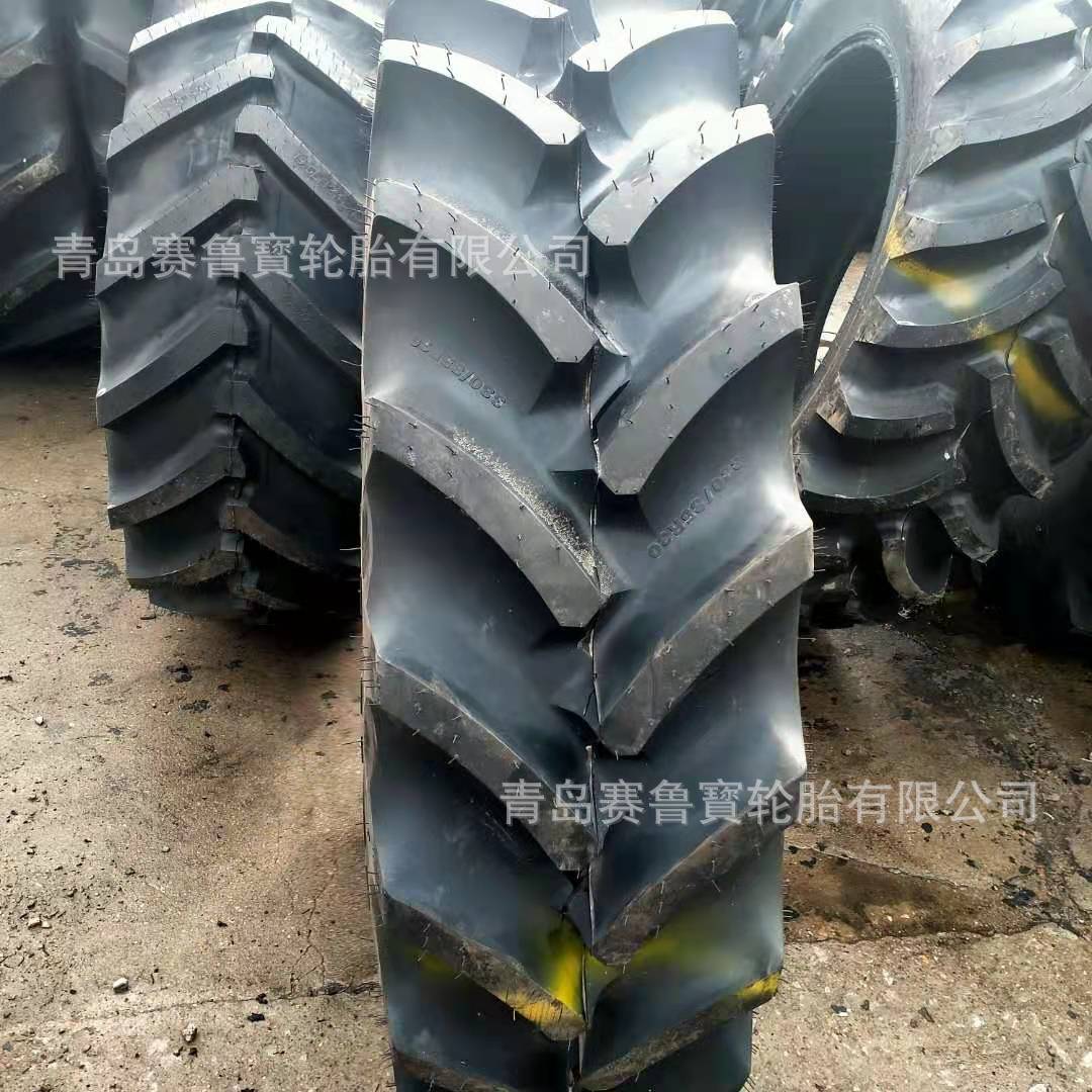 联合收割机轮胎 520/80R26    人字花纹