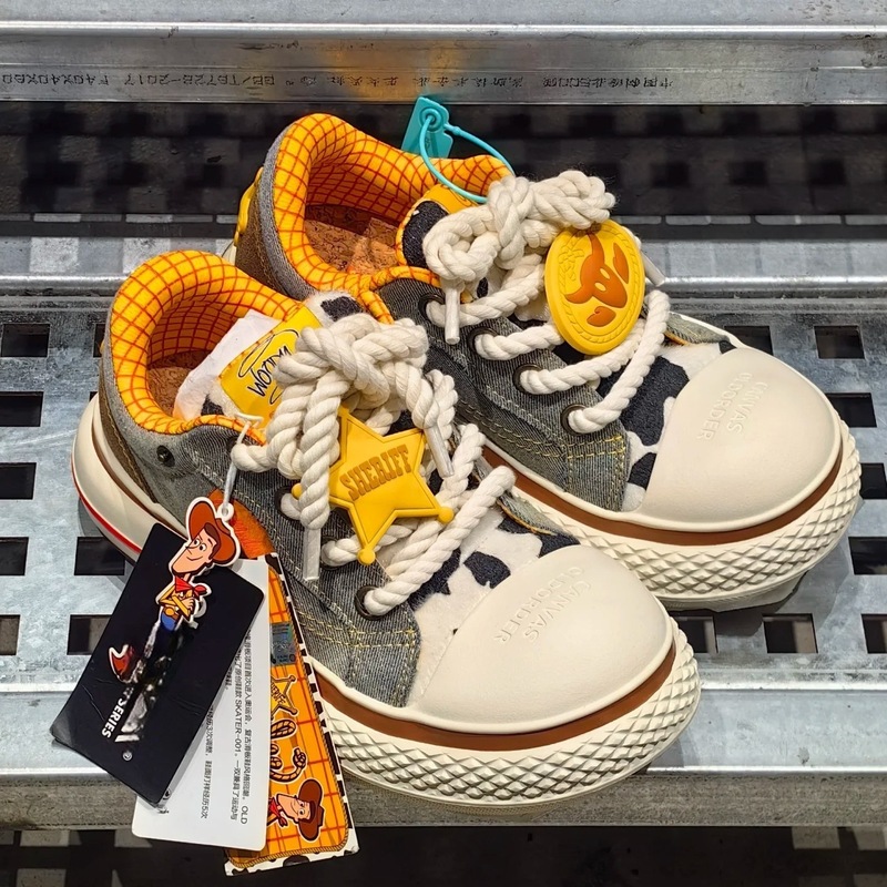 広州既製品共同ブランドミッキービッグヘッドシューズキャンバスシューズウッディカラー厚底高さ増加カジュアルシューズカップル同じスタイル|undefined