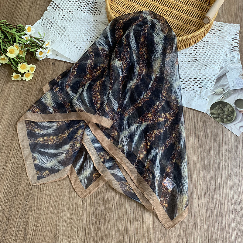 Bufanda de seda, bufanda cuadrada pequeña, personalidad retro, textura de algodón y lino, turbante, banda para el cabello, habitación con aire acondicionado de verano, protección para el cuello, chal exterior