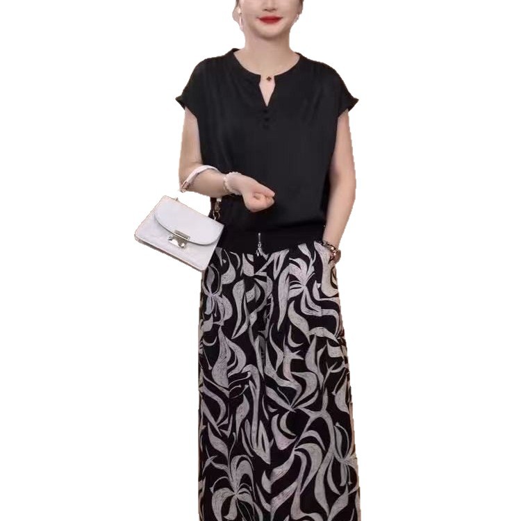 2025 New Mom Summer Tops Two-Piece Set Fashionable and Stylish Middle-Aged and Elderly Women's Slimming and Versatile Two-Piece Suit