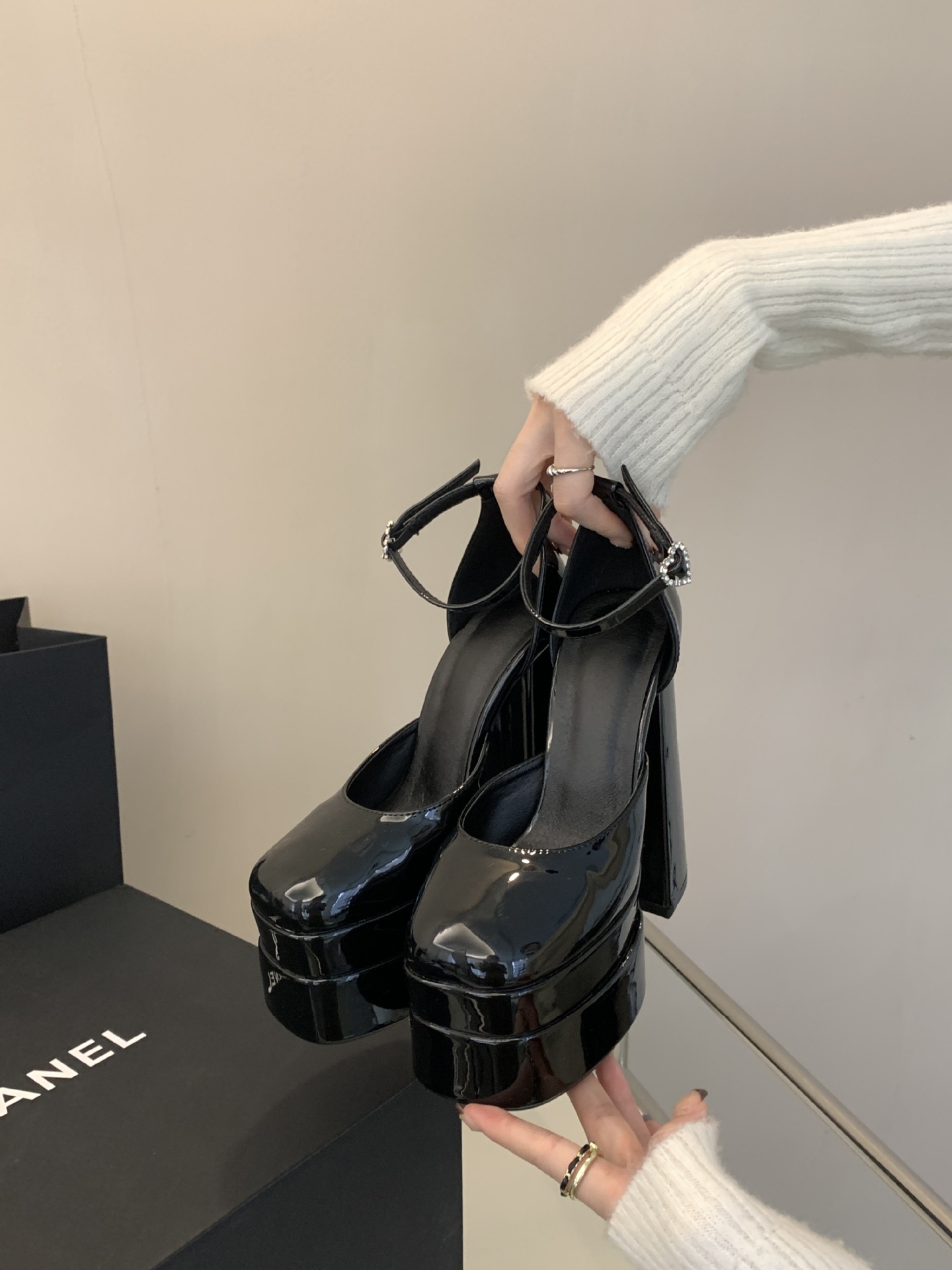 Sandal cao gót nữ mũi vuông quai ngang khóa kim cương gót 14 cm — Màu đen chi tiết 21