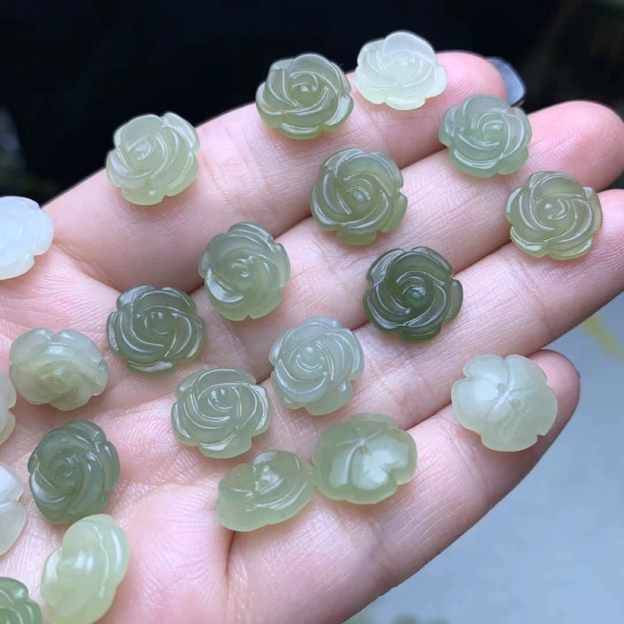 [He Tian Yu Qinghai материал резной розы с поперечными отверстиями дизайн DIY аксессуары могут быть инкрустированы кольцами и браслет