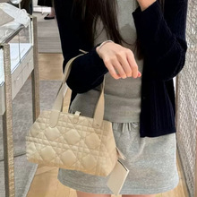 ������Ů2025�¿�߶���Ƥ�M��������������ذ�������ˮͰ�����