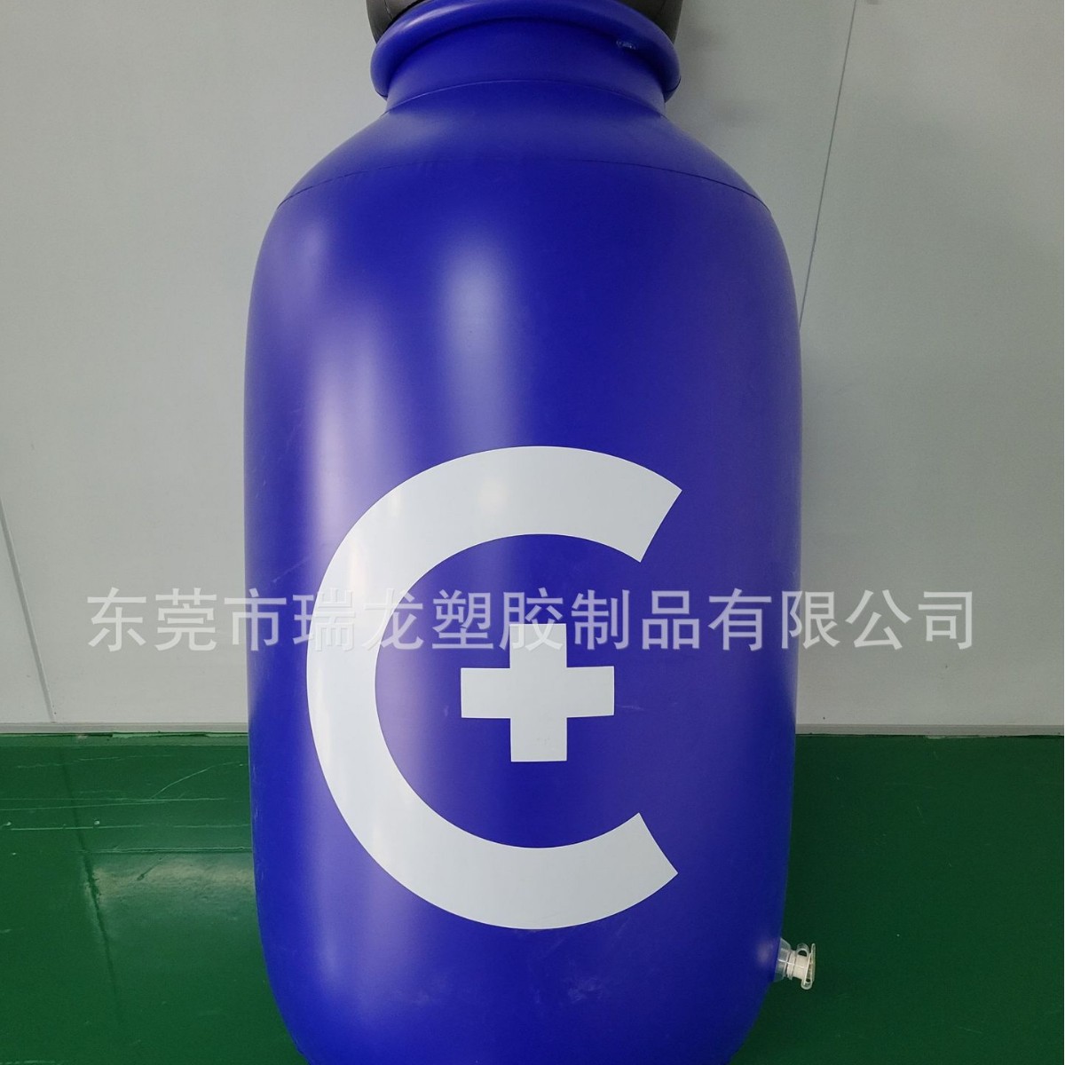 东莞桥头电压玩具工厂做1米高瓶子吹气瓶广告充气产品