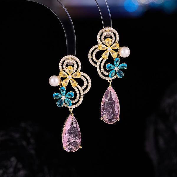 Long elegant retro earrings with zircon drop-shaped for bride