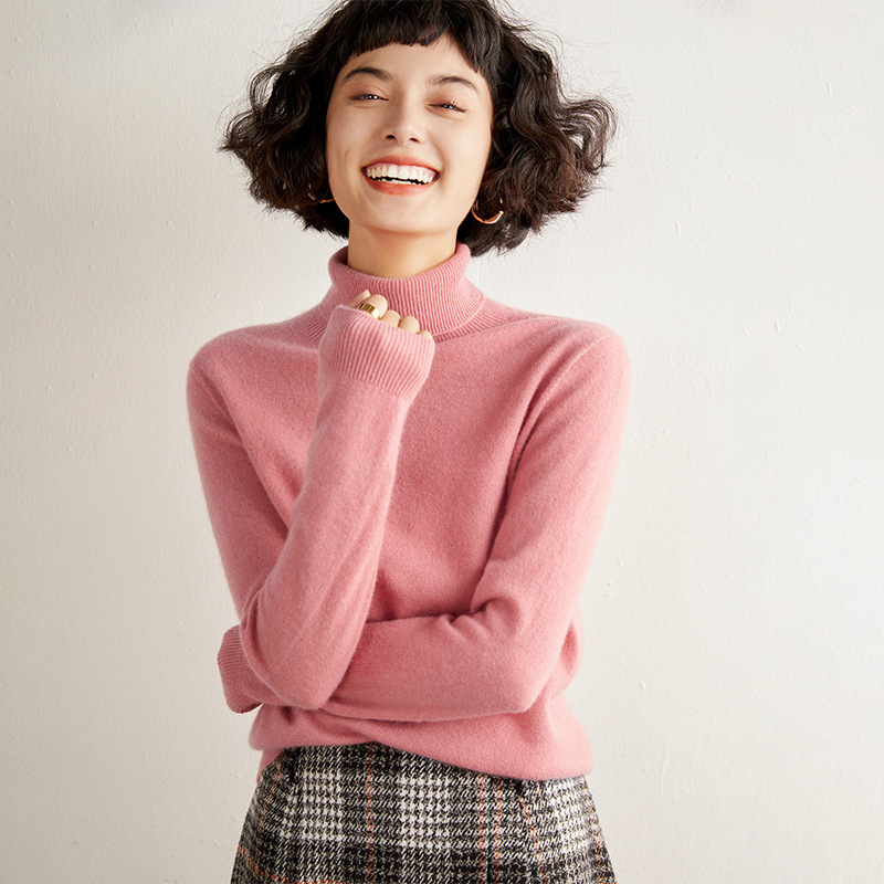 Cashmere Women's Solid Color High-Neck Short Fashion Sweater for Autumn and Winter, Stylish and Loose-Fitting Knit Base Sweater Cashmere Women's Solid Color High-Neck Short Fashion Sweater for Autumn and Winter, Stylish and Loose-Fitting Knit Base Sweater