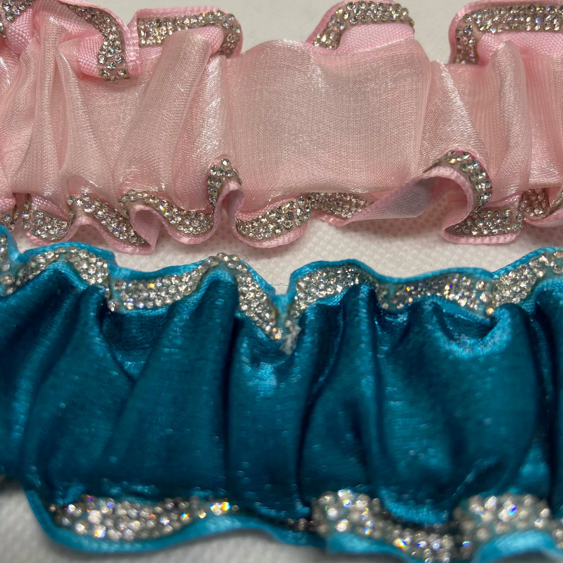 4.1CM широкий сардиновый стеклянный клей один шрифт с водяными бриллиантами обувь аксессуары для лица прочный и удобный завод прямых продаж