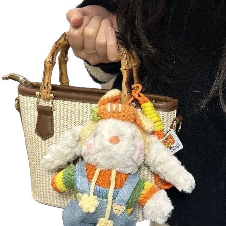 Explosión de peluche suave lindo colgante de llavero pequeño libro rojo con lindos muñecas de peluche de conejo bolsos de dibujos animados colgante mujer