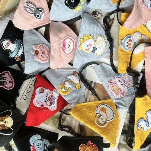 Домашнее животное мультфильм треугольник полотенце слюны полотенце плед собака украшения кошка нагрудник метод коровы шарф маленький средний и большой ошейник для собак