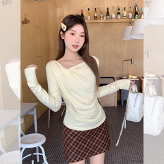 实拍长袖t恤女早秋氛围感穿搭2025年新款荡领设计感上衣