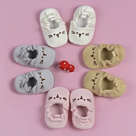 婴儿步前鞋;学步鞋;连身衣、爬服