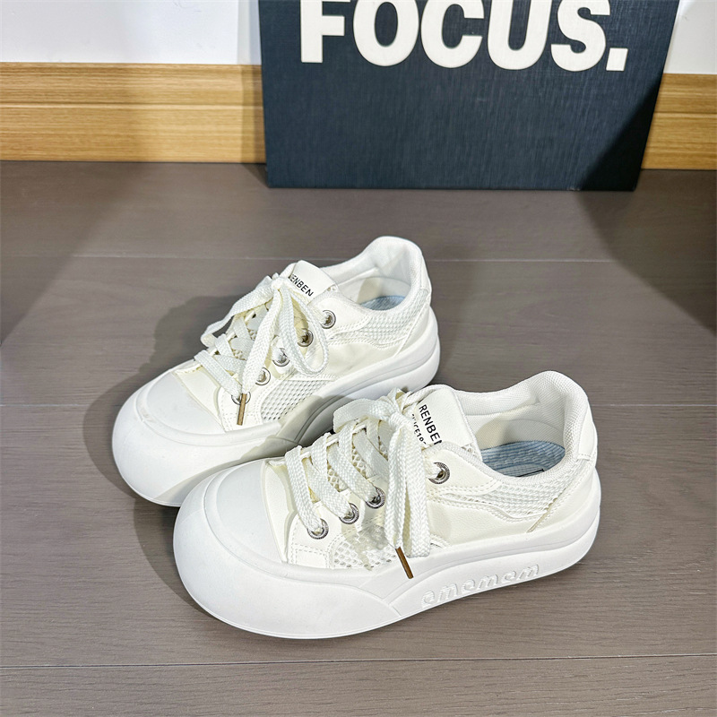 Cute Fashion Round Head Thick Bottom Casual Shoes Women's 2025 Spring New High Height Lightweight Low-top Board Shoes sneaker Trendy