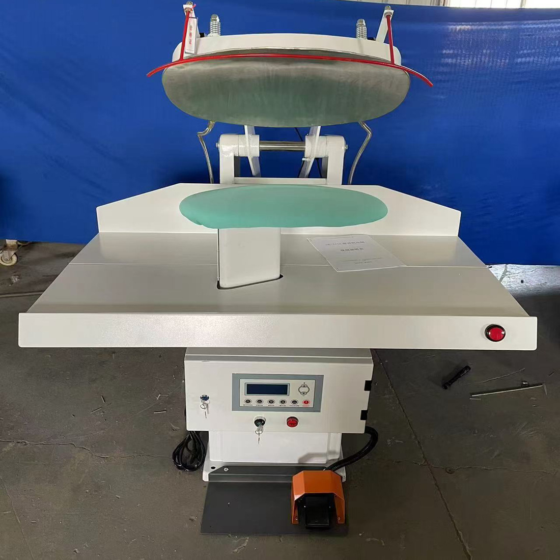 ee78c919e793513d2f9a1cad50d511