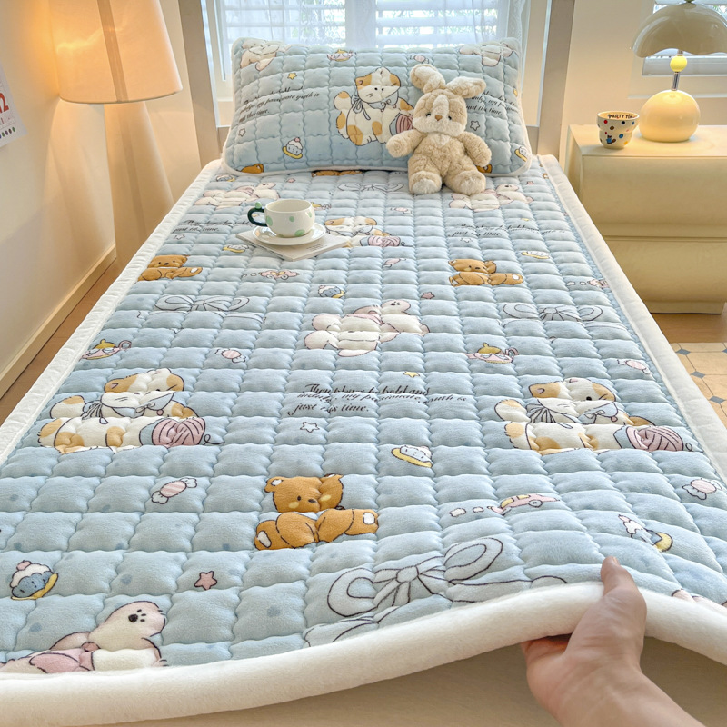 New Thickeneded Milk Velvet Mattress Winter Student Dormitory Single Mattress Home Single and Double Quilted Mattress Pad
