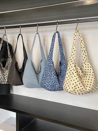 Korean-style leopard print canvas bag for women, stylish and versatile tote bag with dots, large capacity, student shoulder bag, casual design.